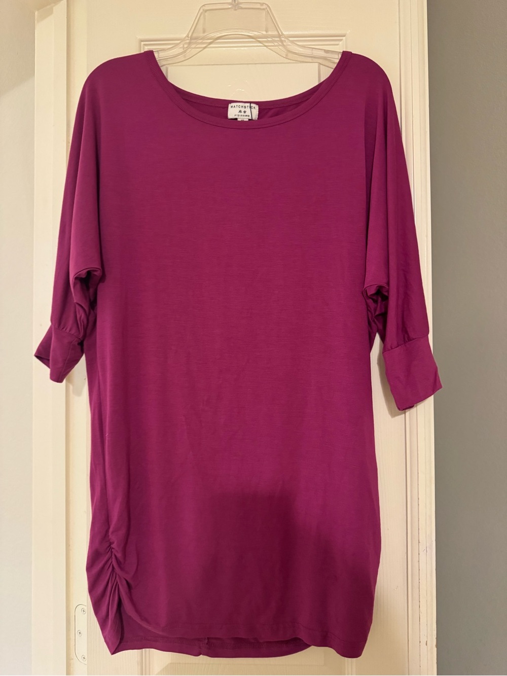 Relaxed Viscose blend Scoop Neck Tunic in Magenta